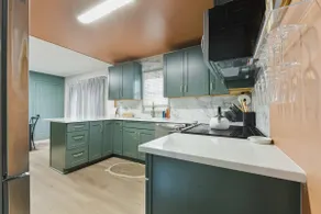 Parkview Pearl: 5BR, Garage, W/D Extended Stays - Image 4