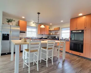 Cozy Family Getaway Steps from Little Paw Paw Lake - Image 4