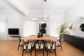 Spacious & Stylish Athens Apartment - Walk to Metro - Image 3
