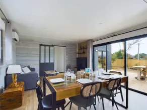 Chalet for 6 – Year-round heated pool - Image 3