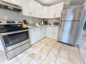Downtown, 2 Bedroom, Parking | TJS3 - Image 3