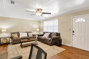 ST-Gardenia Circle Cottage - Image 3