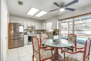 3 Mi to Marina: Riverview Family Home w/ Lanai! - Image 3