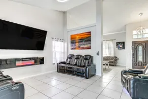 3 Mi to Marina: Riverview Family Home w/ Lanai! - Image 2