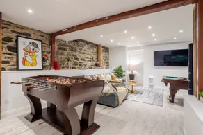 Majestic Villa in Downtown Griffintown - Image 4