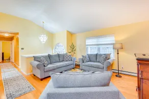 4 Mi to Hudson River: Cozy Newburgh Home! - Image 4