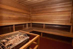 3 BR | CDA Condo w/ Gym & Steam Sauna | Pets OK! - Image 3