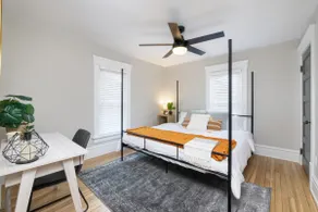 Walk to Highland Square, Sleeps 8 - Image 5