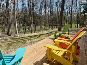 Riverwood Retreat: Modern Charm by the River - Image 3