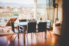 AP-1 Apartment with Ocean Views - Image 2