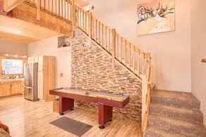 4BR Cabin + Hot Tub near Lake Wenatchee - Image 5