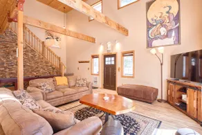 4BR Cabin + Hot Tub near Lake Wenatchee - Image 2