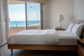 Beach View Apartment in Cottesloe - Image 2