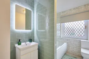 Host & Stay - Joffre Avenue - Image 4
