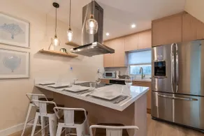 Modern 3BR Near Brickell • Cozy Patio • Parking - Image 3