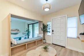 Modern 3BR Near Brickell • Cozy Patio • Parking - Image 2
