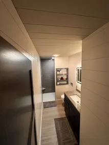 Couples Wilderness Suite - Image 5