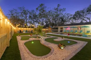Clearwater Pickleball+Heated Pool+MiniGolf Oasis - Image 2