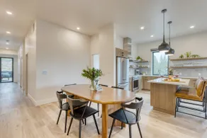 Hot Tub, Mins to Old Bend | 2 Units - King | Aerie - Image 3