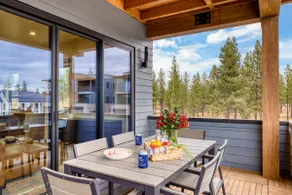 Hot Tub, Mins to Old Bend | 2 Units - King | Aerie - Image 5