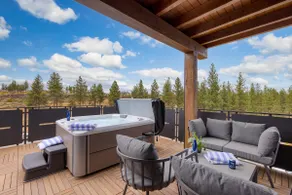 Aerie Modern 4 Unit Buyout | 4 Units w/ Hot Tub + Mountain Views | Near Downtown - Image 2