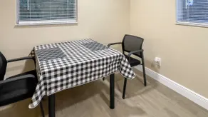 Modern Studio Near Beaches - Cozy & Fully Equipped - Image 5
