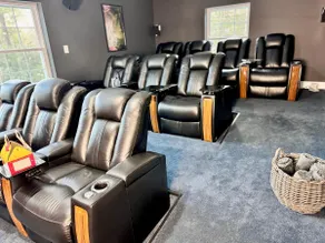 Theater, Pickleball, Hot tub, Karaoke, PingPong, Games - Image 4