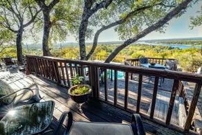 Romantic Hilltop Escape | Scenic Views & Sunsets - Image 2