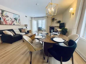 Luxurious Ski-In Ski-Out Jacuzzi Condo with King Bed, Pool, Gym and Sauna - Image 3