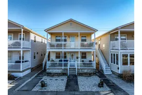 Coastal Charm 3BR/2BA w/ Large Front Porch! - Image 4