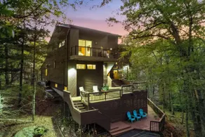 Waterfall Views! Hot Tub, Game Room, Dog Friendly - Image 2
