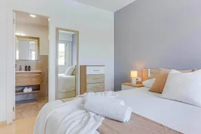 Ocean View Penthouse - Image 4