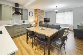 Host & Stay - Cedar Cottage - Image 5