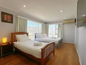 All-Seasons Comfort - Close to CBD & Air port - Image 2