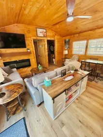 Peaceful, Private Hot tub and, close to attraction - Image 5