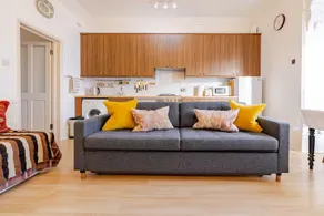 1 Bedroom garden flat City Central Slough near Windsor - Image 2