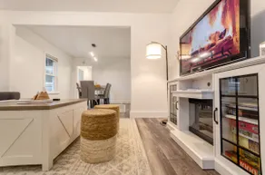 Peaceful Pet-Friendly Home with Yard - Image 5