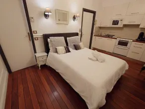 Standard Studio with Bathroom and Bathtub-View - Image 4