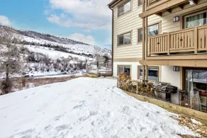Newly Remodeled Home Close To LIfts And Bus Stops - Image 5