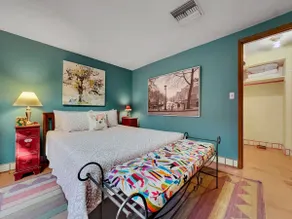 Adorable Studio! Walk to Downtown Chandler! - Image 4