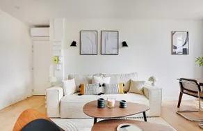 A Charming 1 Bedroom/1 Bathroom & Terrace – Bois de Vincennes - Image 2