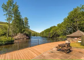 Lakeside Pods - Pets Welcome - Image 5