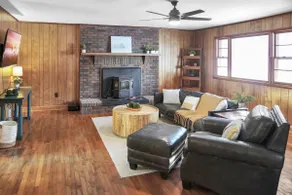 Charming Home Near Downtown Summersville - Image 2