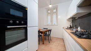 Donna Anna's House - Image 2