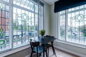 Contemporary 1BR Gem | Elysée Suites, Southport - Image 4
