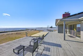 Bayfront Home in Patchogue w/ Deck & Fishing Dock - Image 3