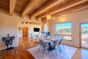 Amazing views, Stunning Sunny Interior - Image 5