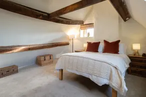 Orchard Cottage - Beautiful Home near Broadway - Image 5