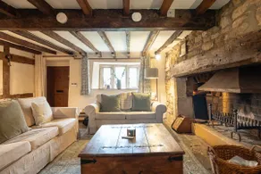 Orchard Cottage - Beautiful Home near Broadway - Image 2