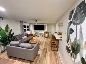 Jersey Shore Family House - Image 2
